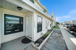 Picture of 12709 Raeburn Way, Tampa, FL 33624
