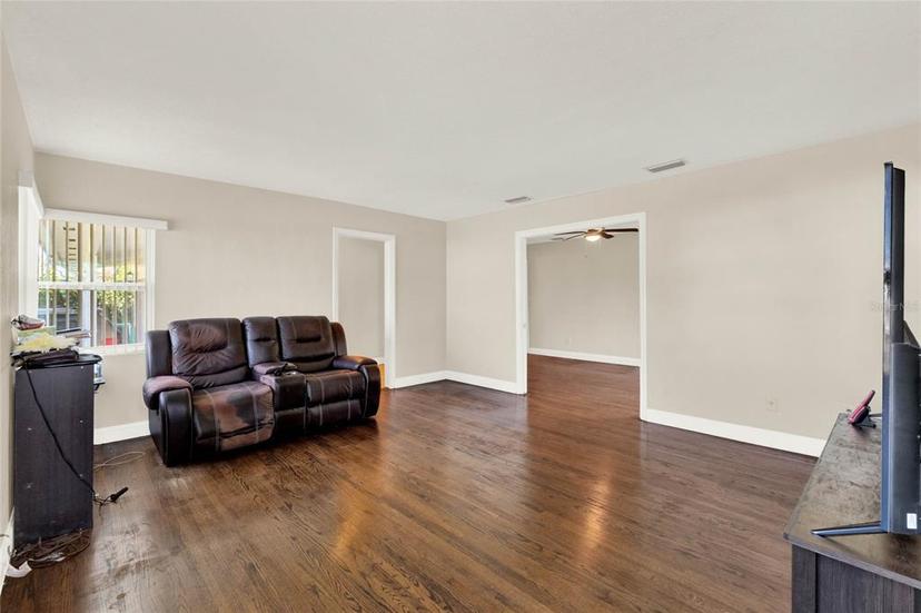 Picture of 5715 Satel Drive, Orlando FL 32810