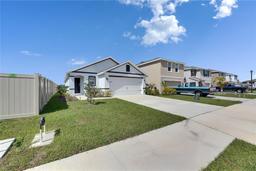 Picture of 5617 Flagstone Trail, Palmetto, FL 34221