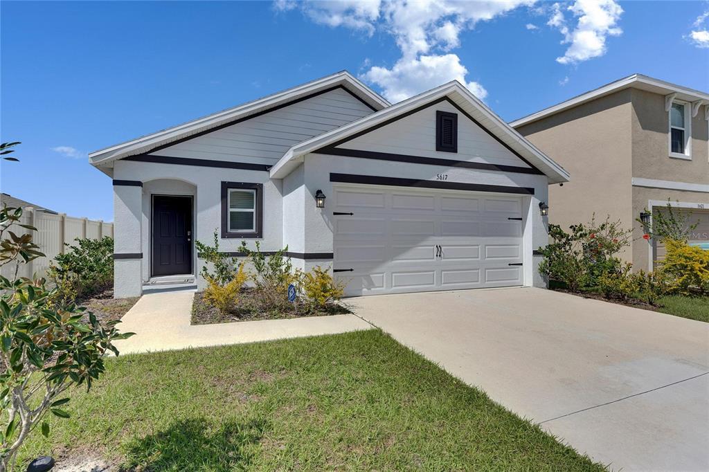 Picture of 5617 Flagstone Trail, Palmetto, FL 34221
