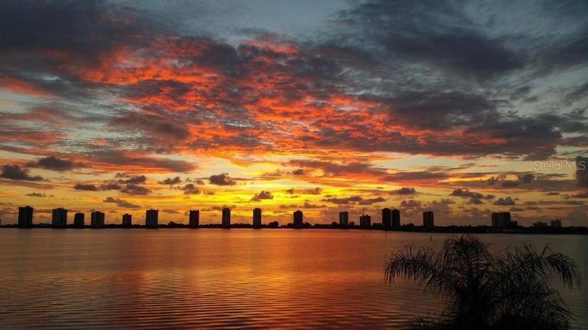 Picture of 801 Lake Shore Drive Unit 403, West Palm Beach FL 33403