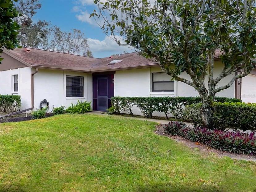 Picture of 623 Oak Hill Circle Unit 28, Sarasota FL 34232