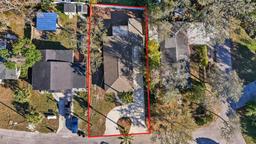 Picture of 9403 W Perio Place, Tampa, FL 33612