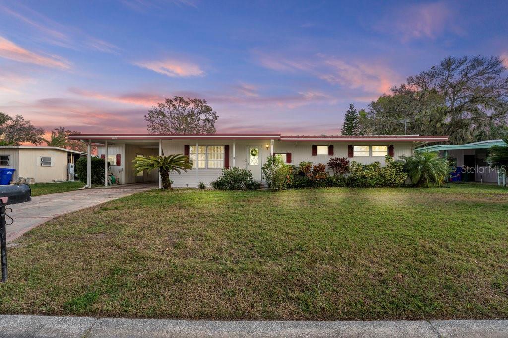 Picture of 1112 Forest Lane, Tavares, FL 32778
