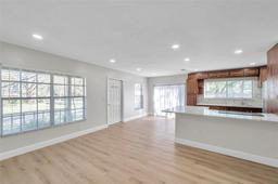 Picture of 6330 Woodspray Lane, Tampa, FL 33617