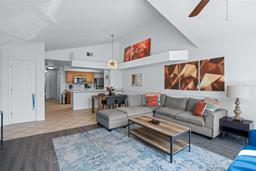 Picture of 5006 Laguna Bay Circle Unit 64, Kissimmee, FL 34746