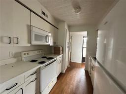 Picture of 7522 Needle Leaf Place Unit 27, Tampa, FL 33617