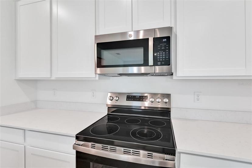 Picture of 1131 Olivine Avenue, Dundee FL 33838