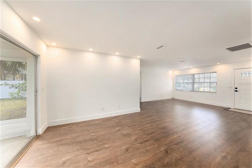 Picture of 1725 Ridgeway Drive, Clearwater FL 33755