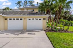 Picture of 780 Montrose Drive Unit 104, Venice, FL 34293