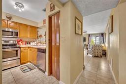 Picture of 185 Scottsdale Square Unit 185, Winter Park, FL 32792