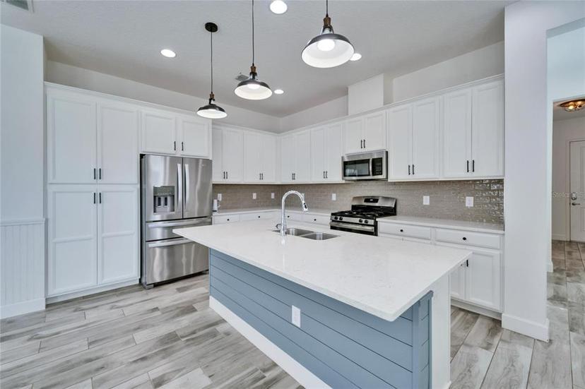 Picture of 729 Winterside Drive, Apollo Beach FL 33572