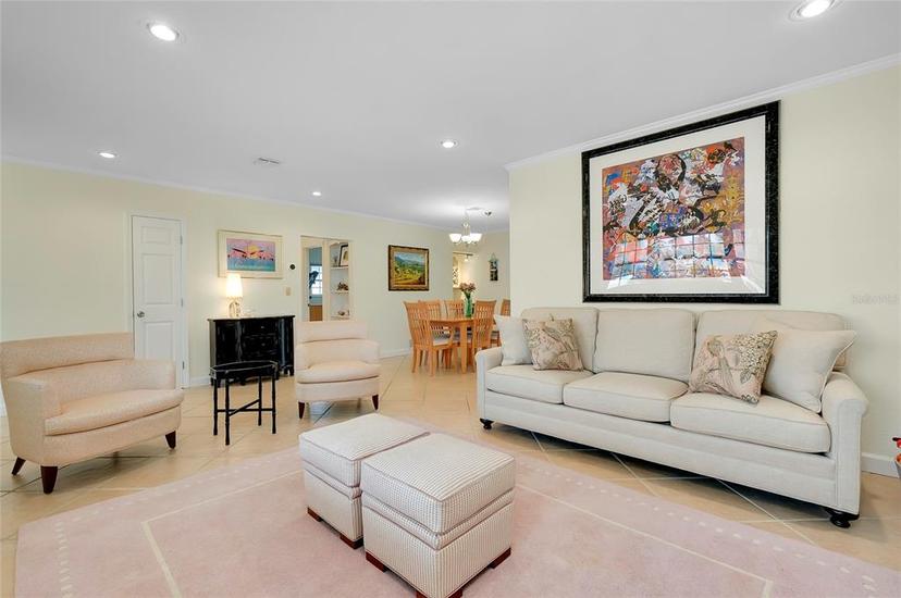 Picture of 705 Cadiz Road, Venice FL 34285