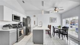 Picture of 6921 Long Needle Court, Orlando, FL 32822