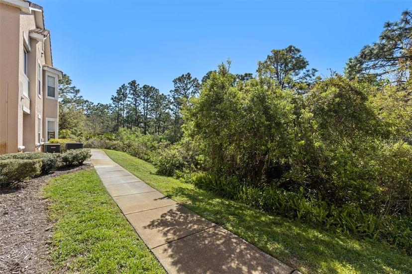 Picture of 10405 Villa View Circle Unit 10405, Tampa FL 33647