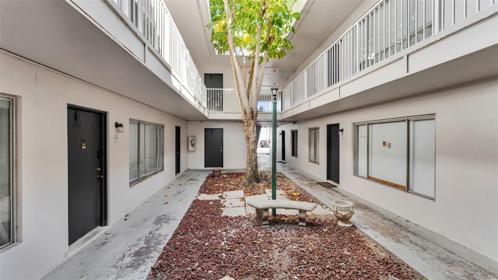 Picture of 1830 Maravilla Avenue Unit 105, Fort Myers, FL 33901