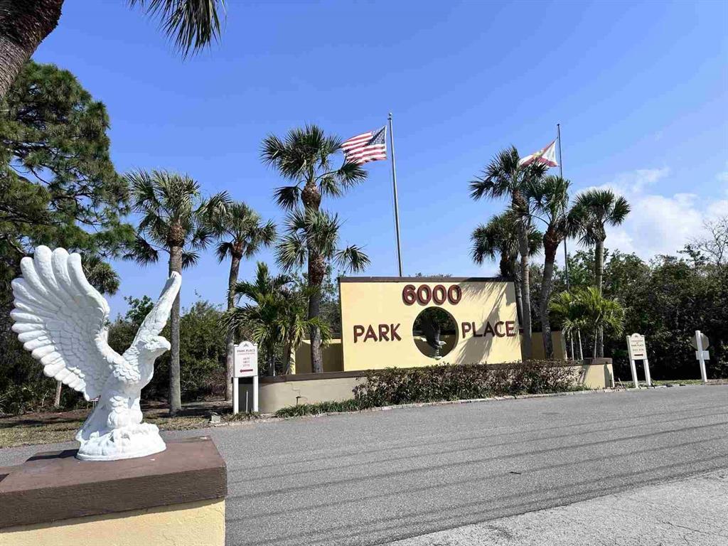 Picture of 8158 Eagles Park Drive N, St Petersburg, FL 33709
