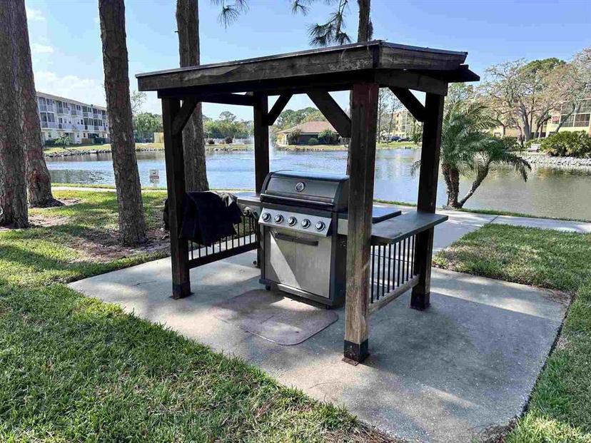 Picture of 8158 Eagles Park Drive N, St Petersburg FL 33709