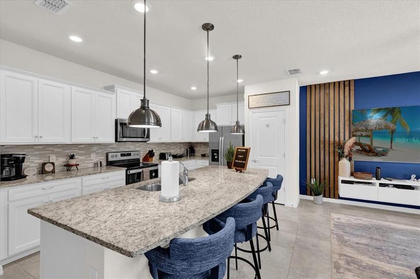 Picture of 3962 Lana Avenue, Davenport FL 33897