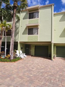 Picture of 530 Sandy Hook Road, Treasure Island, FL 33706