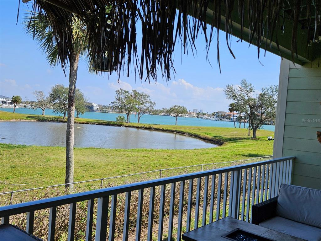 Picture of 530 Sandy Hook Road, Treasure Island, FL 33706