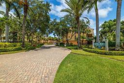 Picture of 530 Sandy Hook Road, Treasure Island, FL 33706