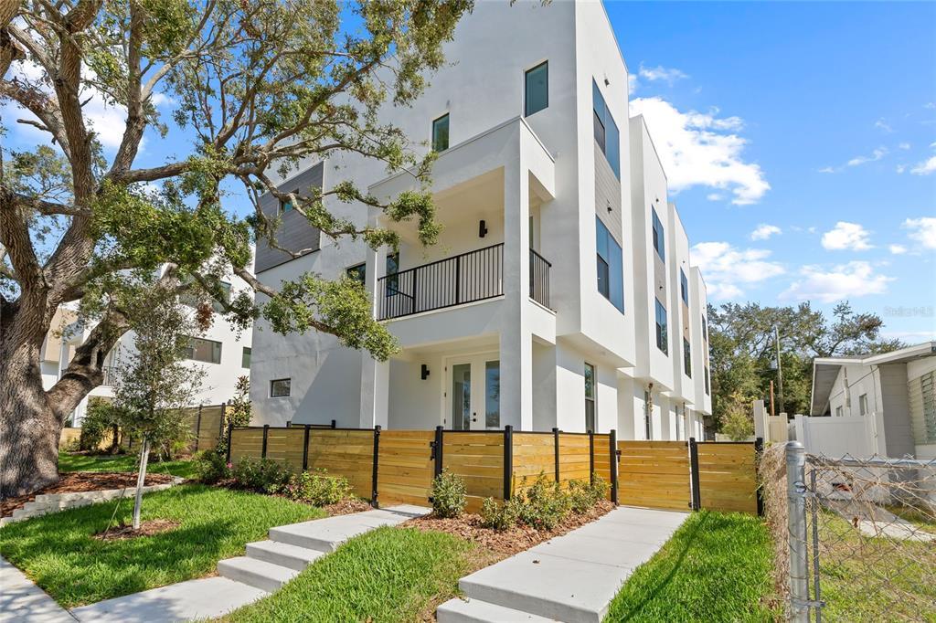 Picture of 307 15Th Street N, St Petersburg, FL 33705