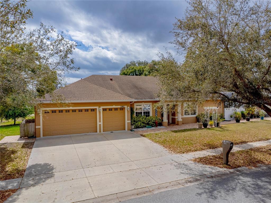 Picture of 290 Thomas Drive, Casselberry, FL 32707