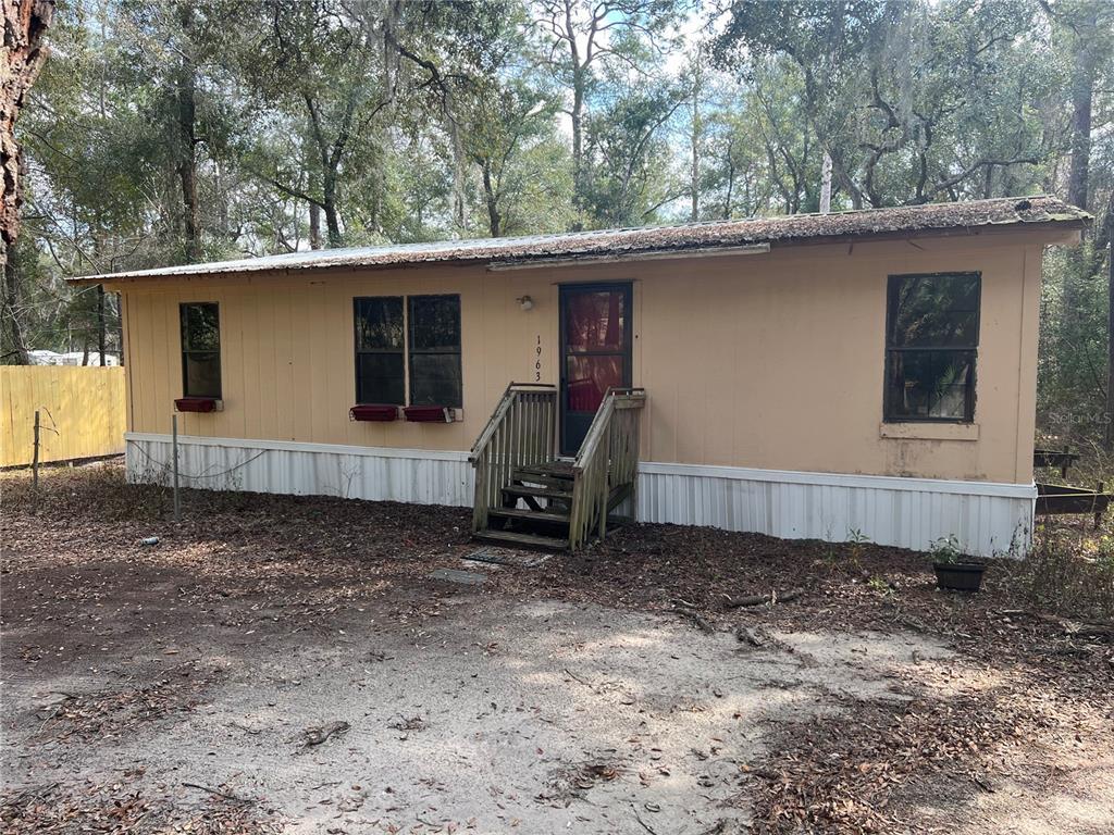 Picture of 1963 State Road 20, Hawthorne, FL 32640