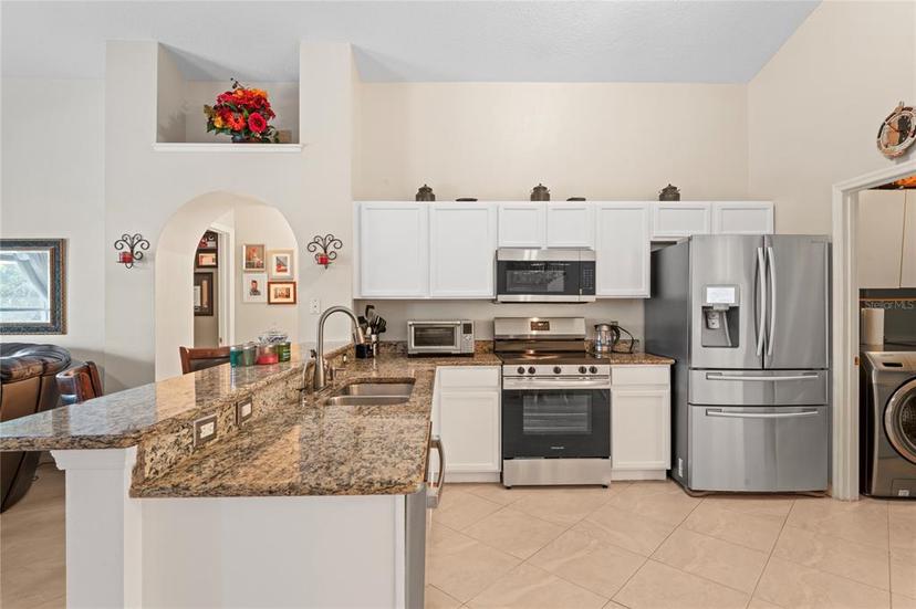 Picture of 2524 Clareside Drive, Valrico FL 33596