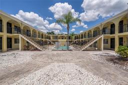 Picture of 3206 W Azeele Street Unit 129, Tampa, FL 33609