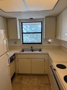 Picture of 104 Capri Isles Boulevard Unit 303, Venice, FL 34292