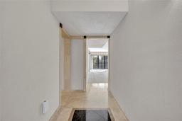 Picture of 100 S Interlachen Avenue Unit 304, Winter Park, FL 32789