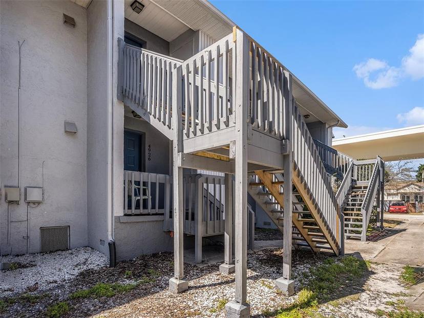 Picture of 4928 W Gandy Boulevard Unit G203, Tampa FL 33611