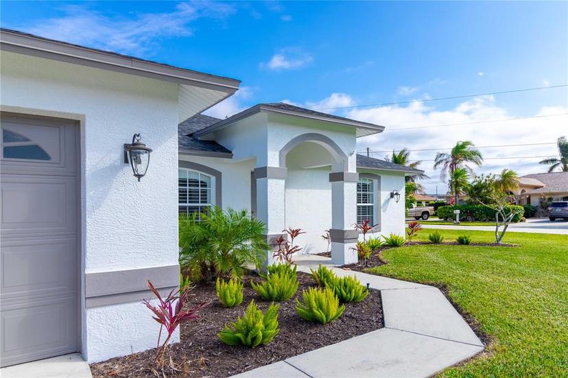 Picture of 2529 SE 20Th Place, Cape Coral FL 33904