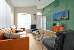 Picture of 131 Sonja Circle Unit # 1, Davenport, FL 33897