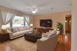 Picture of 141 N Mcdonald Avenue, Deland, FL 32724