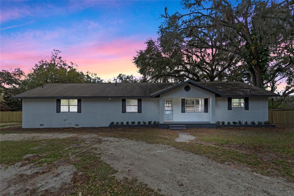Picture of 1343 Spring Lake Road, Fruitland Park, FL 34731
