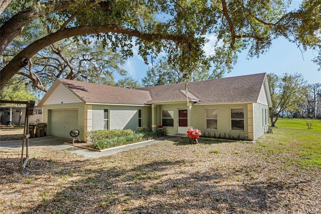 Picture of 10320 Bumblebee Lane, Leesburg, FL 34788