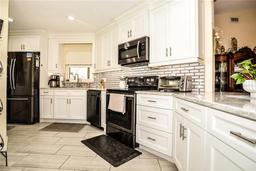 Picture of 3976 Cypress Landing W, Winter Haven, FL 33884