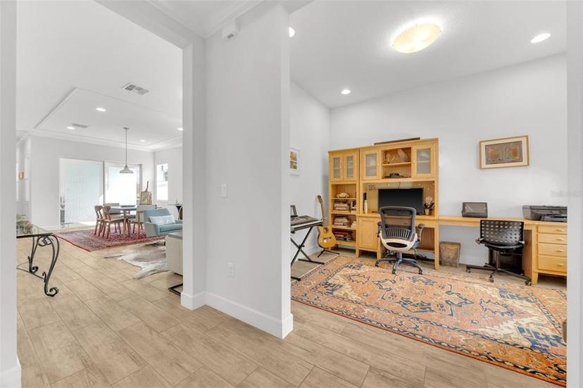 Picture of 704 Winterside Drive, Apollo Beach FL 33572