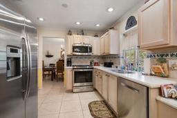Picture of 2102 S Fore Circle, Tampa, FL 33612
