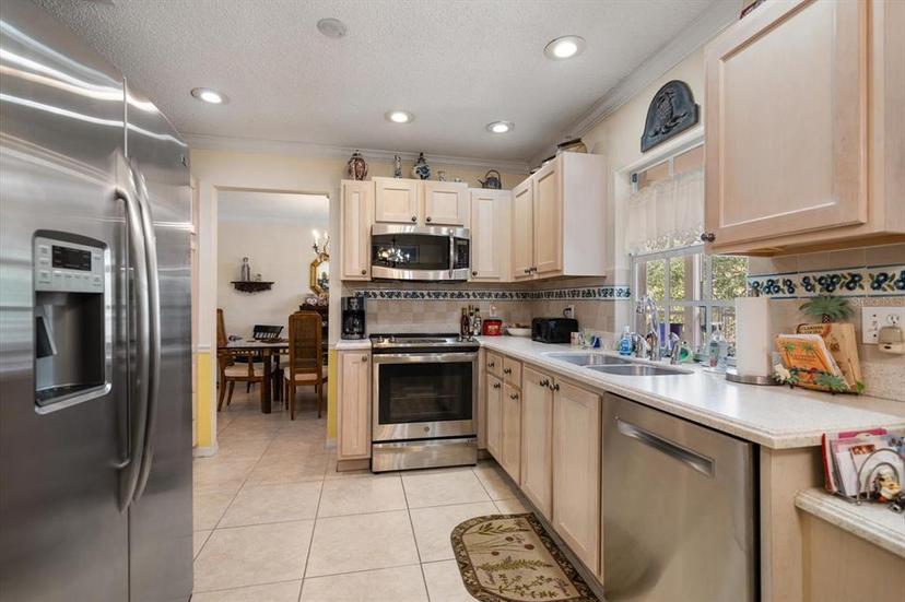 Picture of 2102 S Fore Circle, Tampa FL 33612