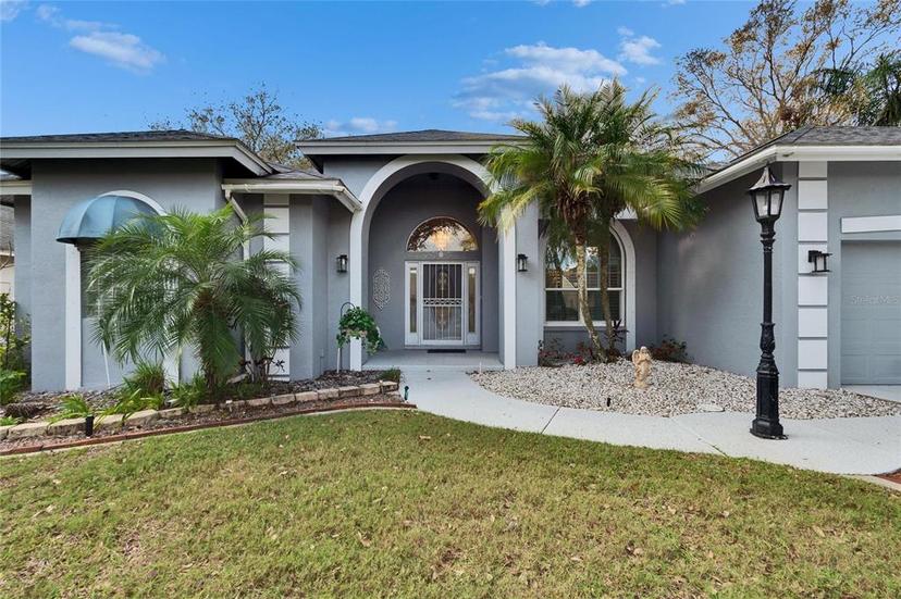Picture of 2823 Clubhouse Drive, Plant City FL 33566