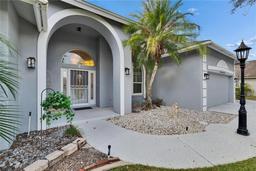 Picture of 2823 Clubhouse Drive, Plant City, FL 33566