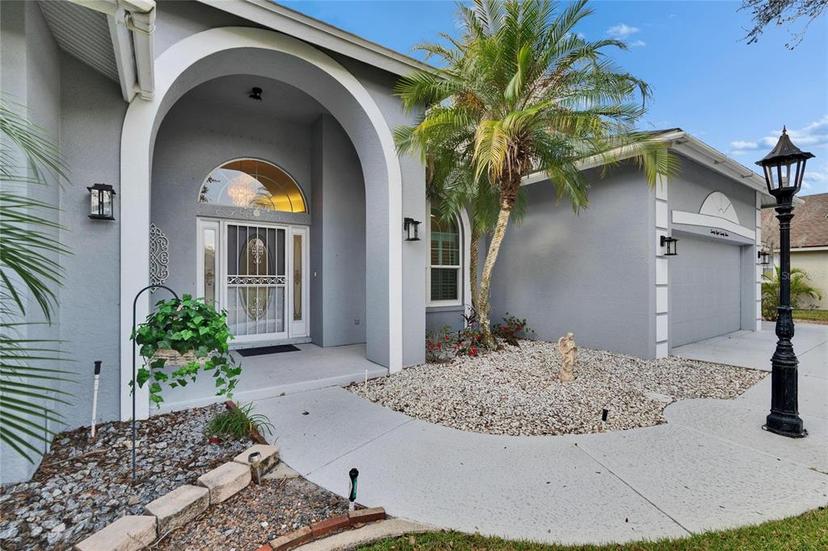 Picture of 2823 Clubhouse Drive, Plant City FL 33566