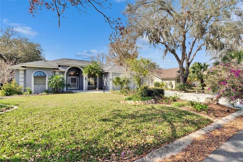 Picture of 2823 Clubhouse Drive, Plant City FL 33566
