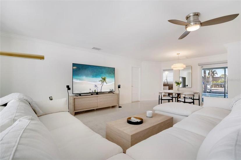 Picture of 329 Avenida Leona, Sarasota FL 34242