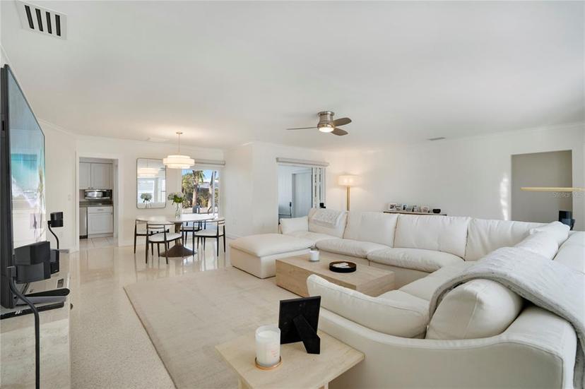 Picture of 329 Avenida Leona, Sarasota FL 34242