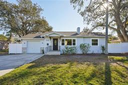Picture of 2320 E Harbor Drive S, St Petersburg, FL 33705